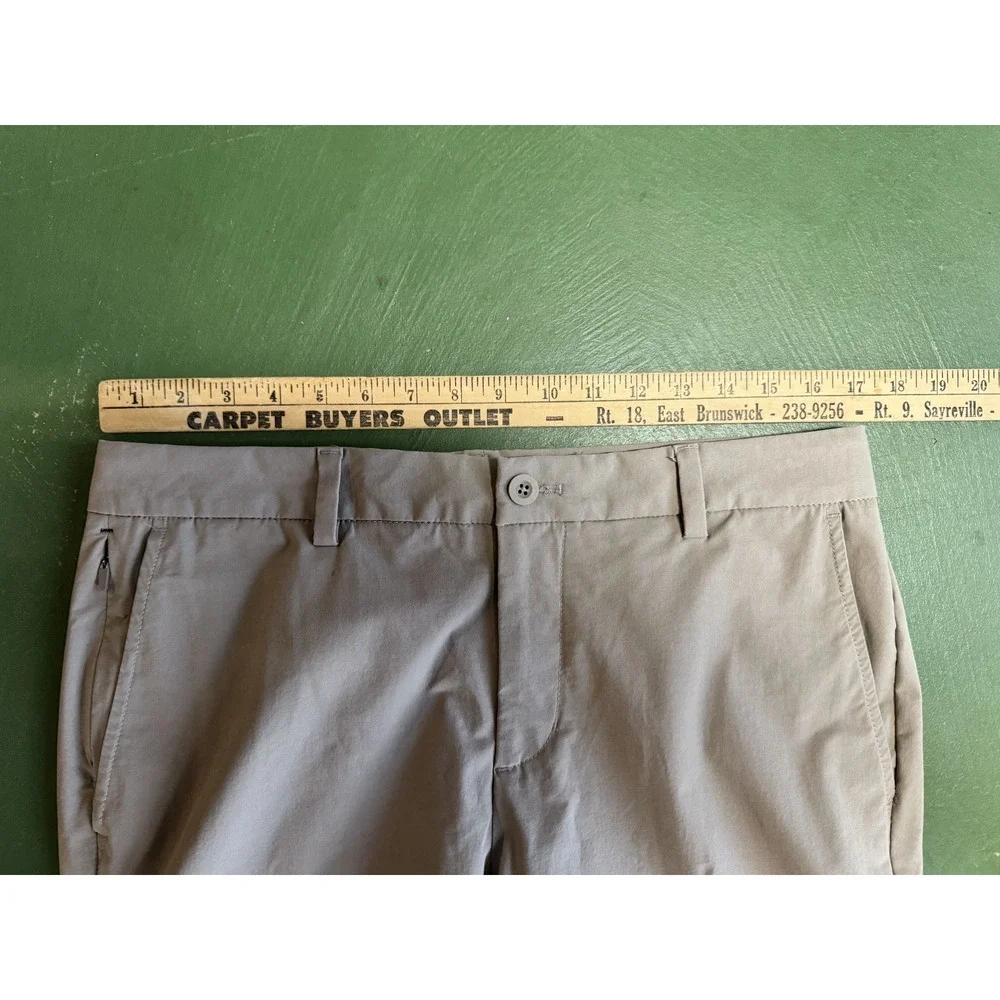 Vineyard Vines On The Go OTG Chino Performance Pants Mens 33x32 Golf Khaki Beige